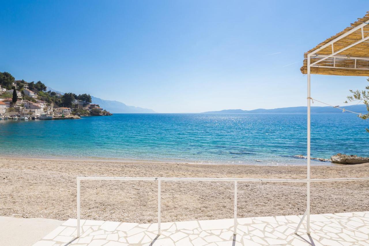 Beachfront Holiday Home - Private Heated Pool Mimice Esterno foto