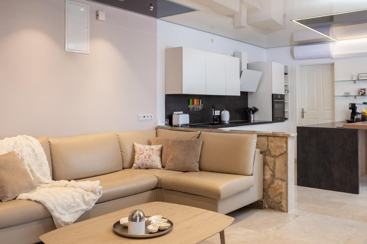 Beachfront Holiday Home - Private Heated Pool Mimice Esterno foto