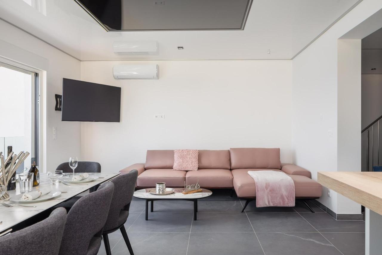 Beachfront Holiday Home - Private Heated Pool Mimice Esterno foto
